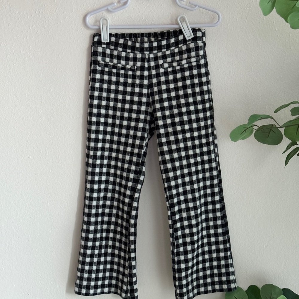 Zara girls gingham plaid flared pants size 6
Good pre-loved condition